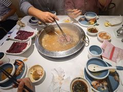 -左庭右院鲜牛肉火锅(金山万达店)