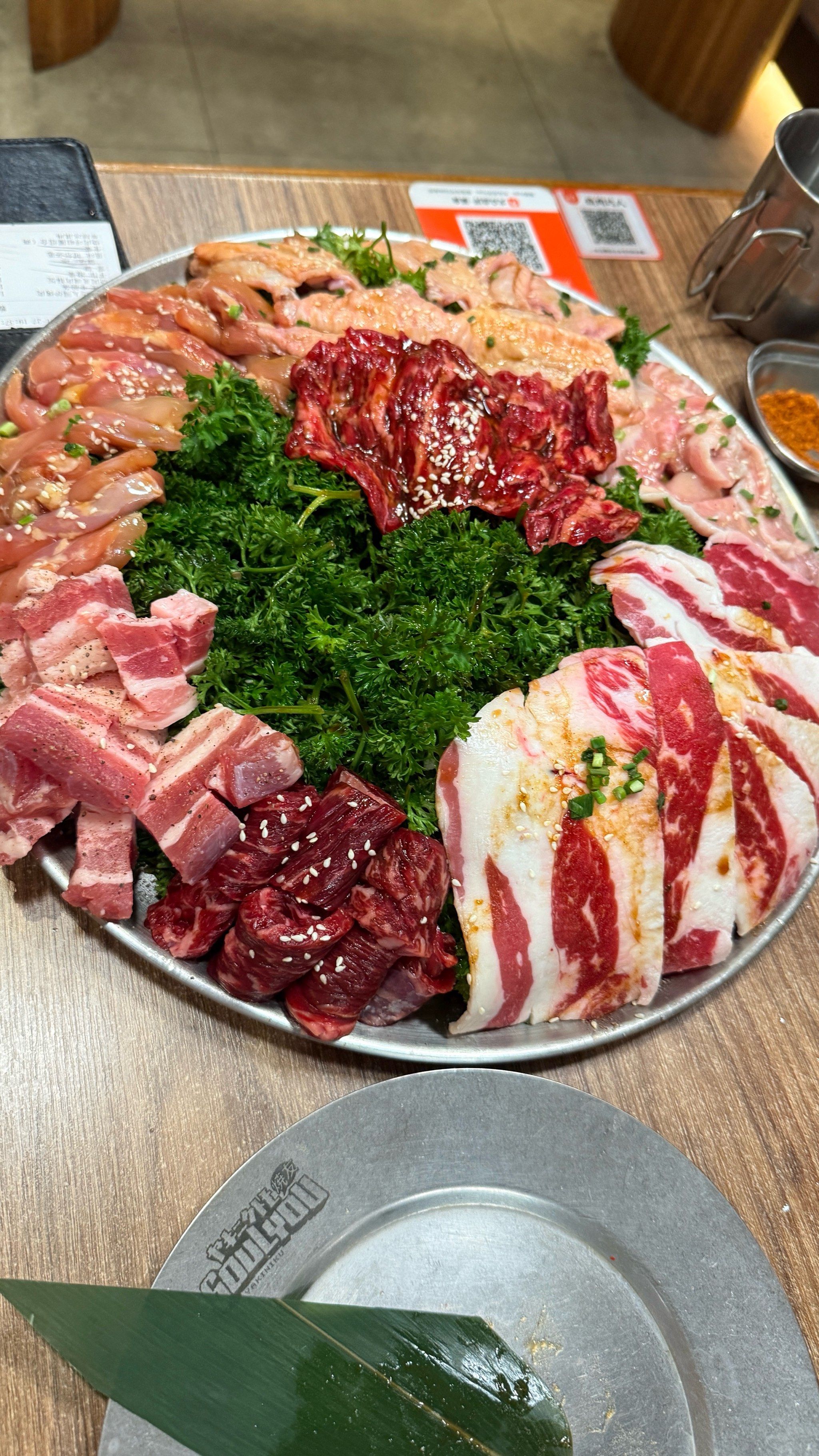 尝鲜烤肉拼盘
