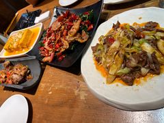 -隔壁老王·家常云南菜(花巷店)