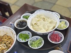 -海碗居老北京炸酱面(增光路店)