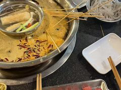 -邓莽子老火锅(中兴路总店)