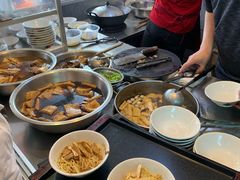 -松树干拌面店