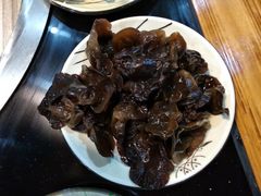 -三里屯土灶炖公鸡地锅鸡(江东店)