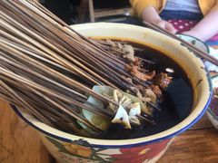 -拈签一笑黄牛肉辣卤串串