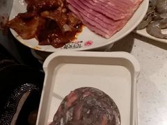 -佰烧海鲜烤肉火锅自助(世茂国际广场店)