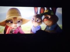 -大地影院(上海南汇店)