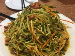 -胖太太四川麻辣排骨串(镇江路分店)