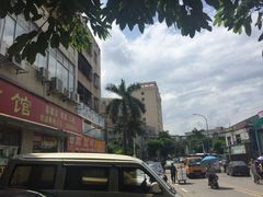 -合和美食馆(壹村东心岭2巷店)