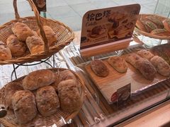 -巴黎贝甜(大宁国际商业广场店)