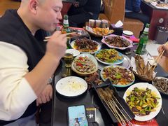 -瑞杰烧烤店·24小时营业(山东路店)