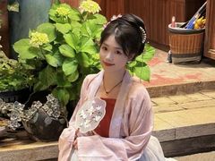 -云锦汉服馆·古典妆造摄影(唐城店)