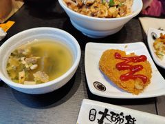 -熊吞·大碗丼烧肉饭(西市场嘉华店)