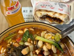 -吴三酸菜麻食酱香面馆(印花布园小区店)