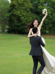 -喜爱高定婚纱摄影