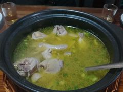 干蒸老母鸡-呼吸森林·生态农庄农家乐私房菜