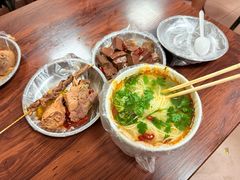 -梁老三麻辣鸡头(汝河小区店)