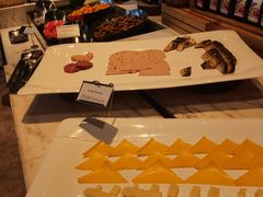 -筠咖啡西餐厅(上海国展宝龙丽筠酒店)