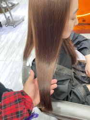 -妃格美发沙龙·烫发·染发