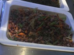 芹菜花生米-小滋味营养八宝粥(古城路店)