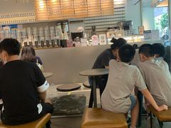 -喜茶(上海打浦桥日月光gelato lab+店)