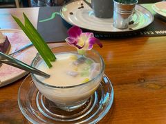 -Chom Cafe and Restaurant