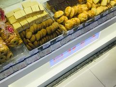 -红房子西点(汇联商厦天钥桥路店)