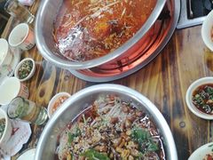 -周良天山牛杂城(天山路总店)