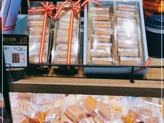 -巴黎贝甜(大宁国际商业广场店)