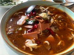 -荷塘秋月·本帮江浙菜(国权路店)