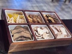 -芸鲜季·云南野生菌餐厅· 云南风物味研社(闵行店)