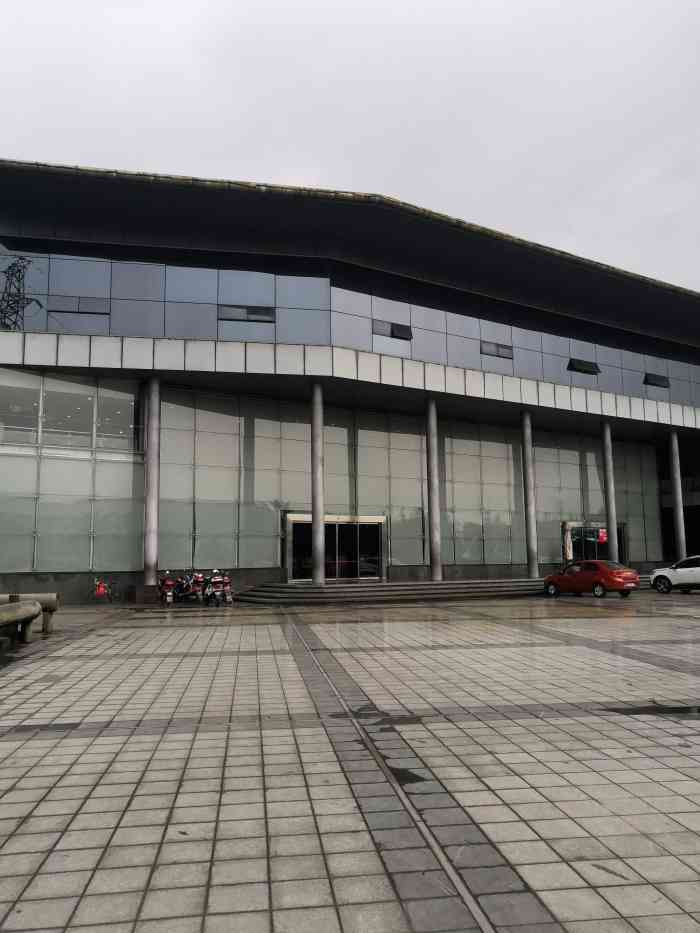 蛟龙港展示中心-"蛟龙港展示中心位于蛟龙港高新大道尚志鞋厂.