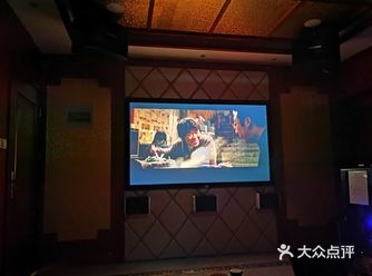 上周六看到周日的《受益人》