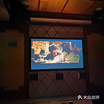 上周六看到周日的《受益人》