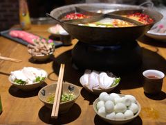 -白乐天毛肚火锅馆(南滨路店)