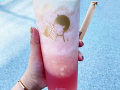 芝芝桃桃-喜茶(北京五棵松华熙店)