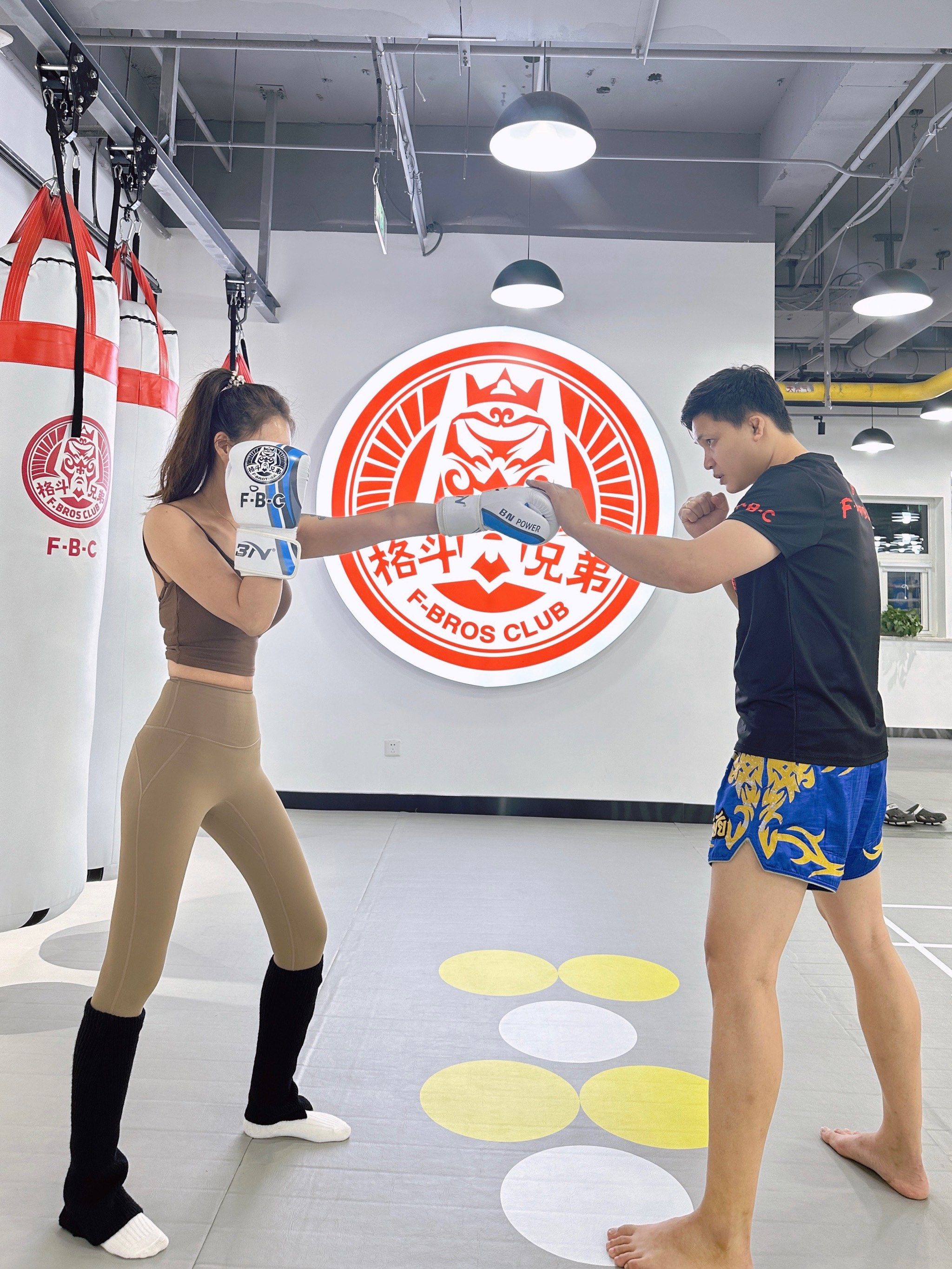 格斗兄弟百子湾开新店啦,女生格斗也超帅