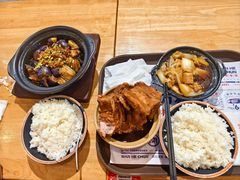 -万和春排骨砂锅米饭(新业广场店)