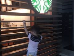 -星巴克(汤臣国贸大厦店)