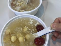 冰爽银耳莲子-黄记潮汕甜汤(贝底田坊店)