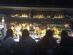 -UNI UNI(环亚凯瑟琳店)