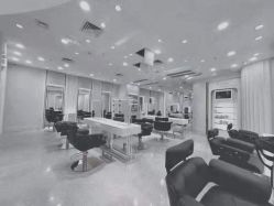 -Kraemer Paris  苏豪路易士·嘉玛发廊
