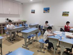 -爱乐梵国际儿童教育中心(古美店)