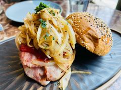 好莱坞汉堡-Let'sBURGERplus·非常创意汉堡(三里屯店)