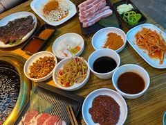 -小花花炭火烤肉·十五年延吉风味(左家庄店)
