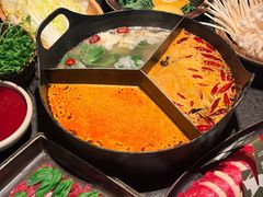 -三出山火锅(南京万象天地店)