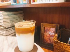 冰拿铁-彳亍咖啡·这里(水湾路店)