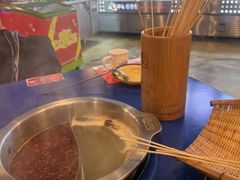 -马路边边串串香形象店(磐石路店)