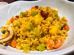 菠萝海鲜炒饭-米纸越南小馆(金鹰世界店)