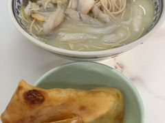 -明呈黄鱼面馆(斜土路店)
