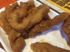 -爆炸头阿姨小四川正宗川味小吃(无任何分店)